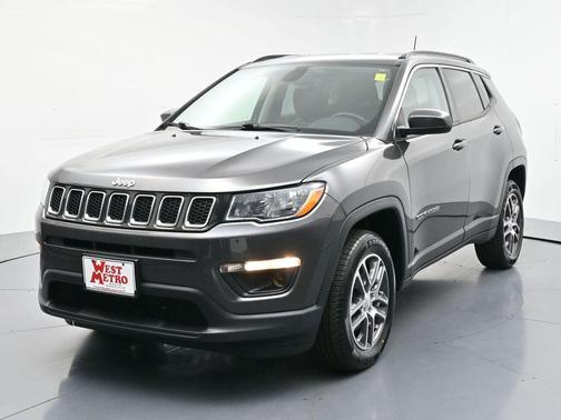 Granite Crystal Metallic Clearcoat 2020 Jeep Compass Latitude