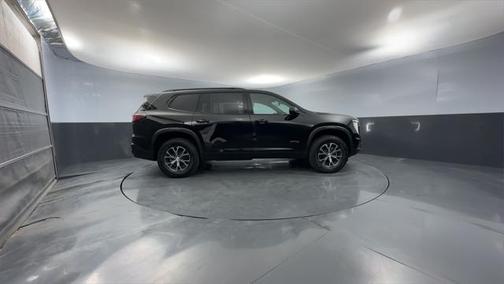 2025 GMC Acadia AWD AT4