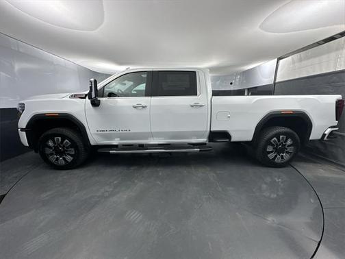 2025 GMC Sierra 3500 Denali