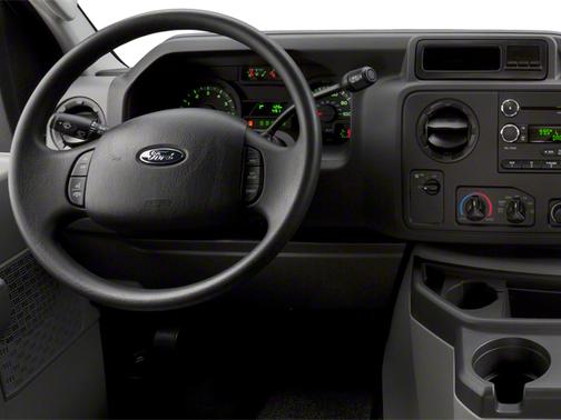 2013 Ford E350 Super Duty XLT