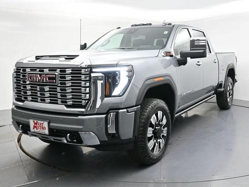 Sterling Metallic 2026 GMC Sierra 3500 Denali