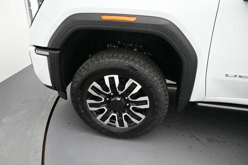 Glacier White Tricoat 2026 GMC Sierra 3500 Denali