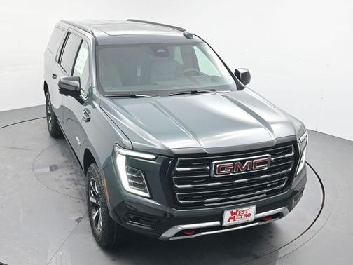 2026 GMC Yukon XL 4WD AT4