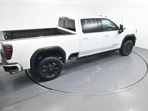 2026 GMC Sierra 3500 AT4