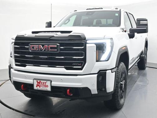 2026 GMC Sierra 3500 AT4