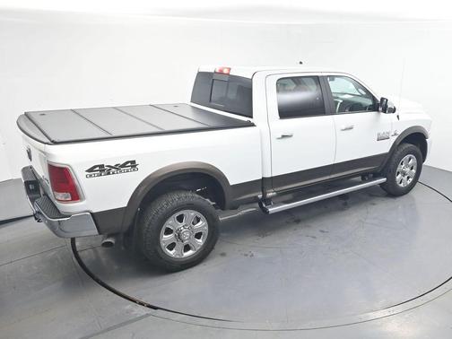 Bright White Clearcoat 2018 RAM 2500 Laramie Crew Cab 4x4 6'4' Box