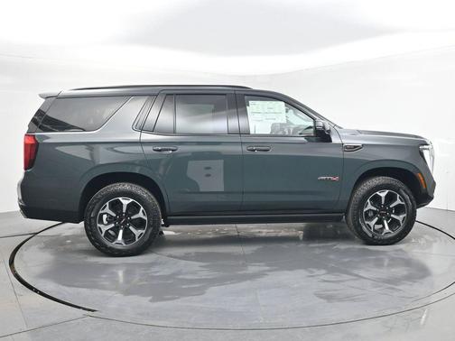 2026 GMC Yukon 4WD AT4