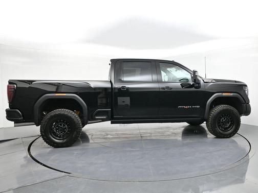 2025 GMC Sierra 2500 AT4