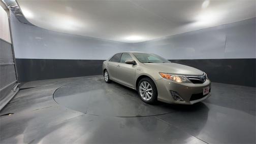 2013 Toyota Camry Hybrid XLE