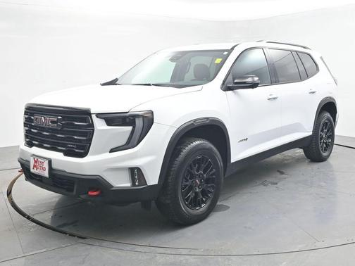 2024 GMC Acadia AWD AT4