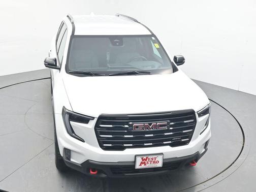 2024 GMC Acadia AWD AT4