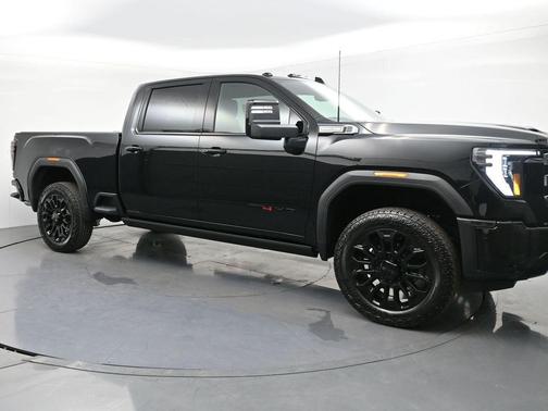 Onyx Black 2026 GMC Sierra 2500 AT4