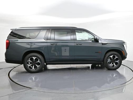Midnight Pine 2026 GMC Yukon XL 4WD AT4