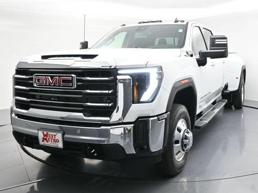 Summit White 2026 GMC Sierra 3500 SLE
