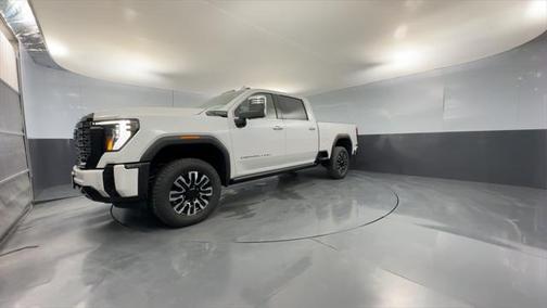 2025 GMC Sierra 3500 Denali