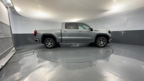 2025 GMC Sierra 1500 SLE