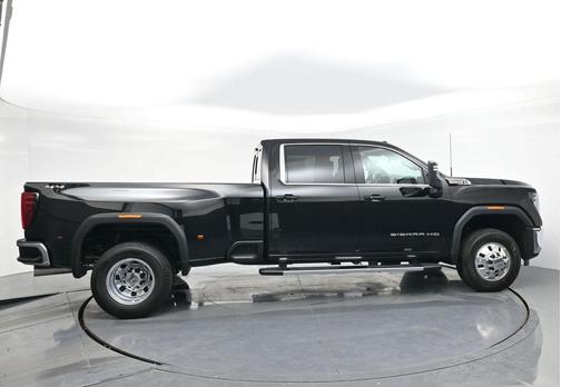 2026 GMC Sierra 3500 SLE