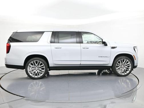 Glacier White Tricoat 2026 GMC Yukon XL Denali