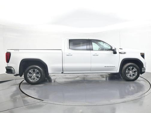 Summit White 2026 GMC Sierra 1500 SLE