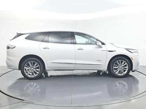 2024 Buick Enclave Avenir AWD