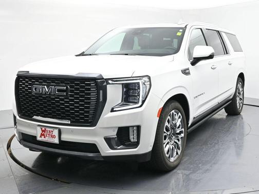 White Frost Tricoat 2023 GMC Yukon XL Denali Ultimate
