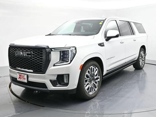 White Frost Tricoat 2023 GMC Yukon XL Denali Ultimate