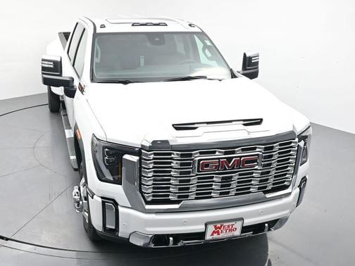 2026 GMC Sierra 3500 Denali