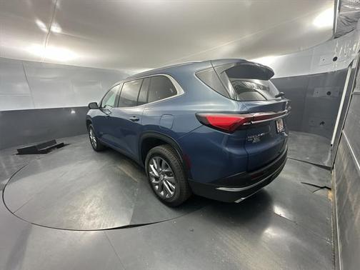 2025 Buick Enclave Preferred FWD