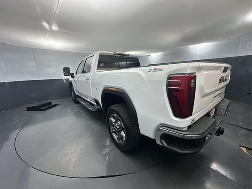 2025 GMC Sierra 3500 SLT