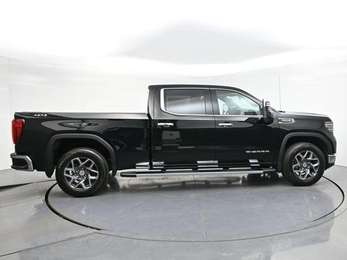 Onyx Black 2026 GMC Sierra 1500 SLT