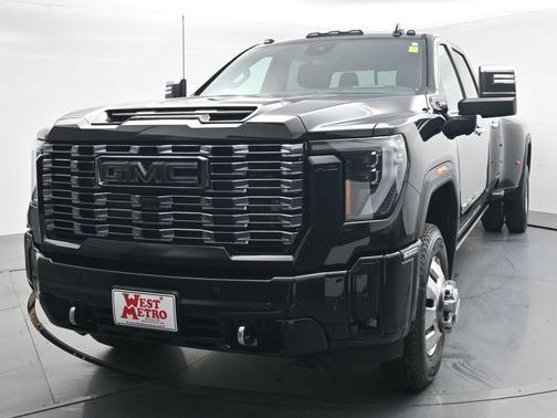 2025 GMC Sierra 3500 Denali