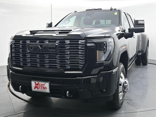 2025 GMC Sierra 3500 Denali