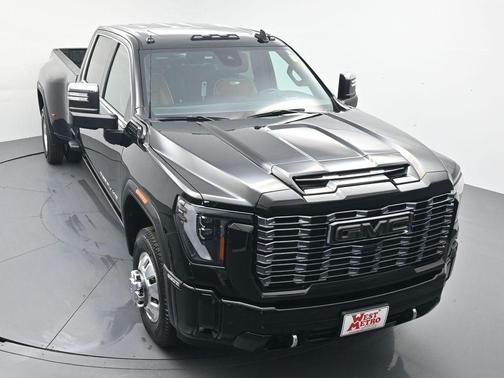 2025 GMC Sierra 3500 Denali