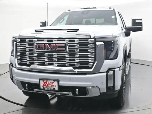 2026 GMC Sierra 3500 Denali