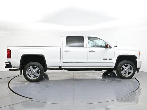 Summit White 2016 GMC Sierra 2500 SLT