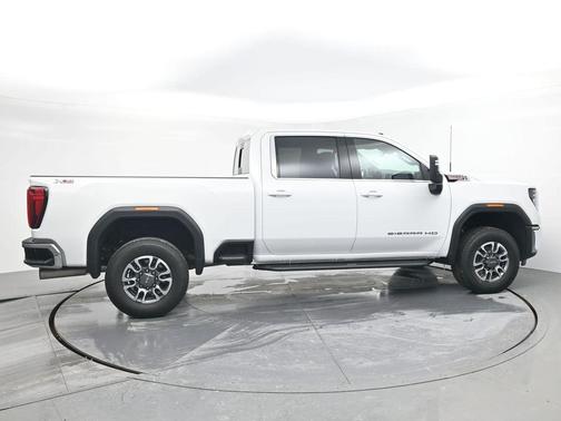 2024 GMC Sierra 2500 SLE