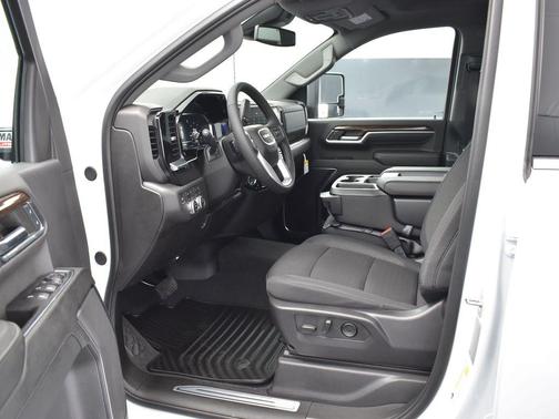 2024 GMC Sierra 2500 SLE