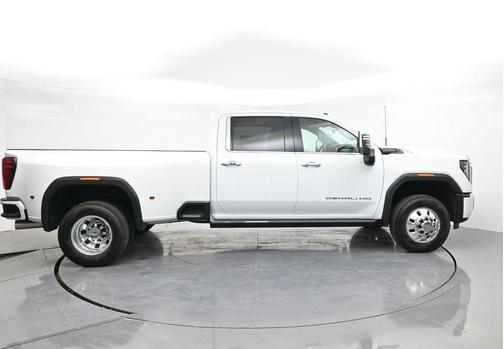 2026 GMC Sierra 3500 Denali