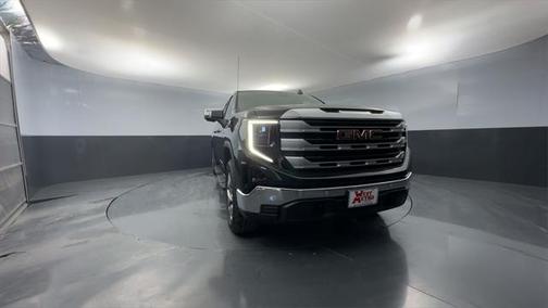 2025 GMC Sierra 1500 SLE