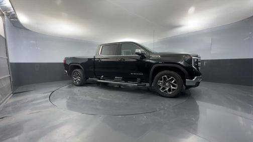 2025 GMC Sierra 1500 SLE