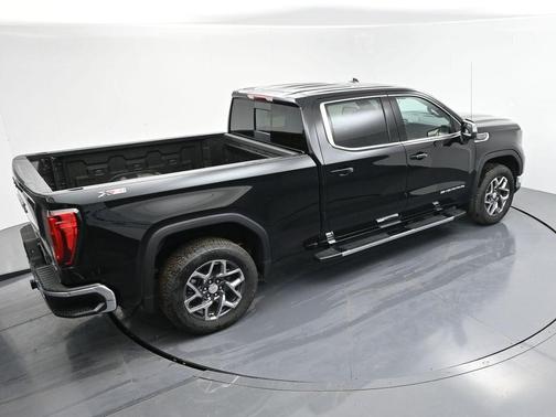 2025 GMC Sierra 1500 SLE