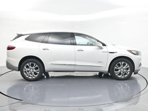 White Frost Tricoat 2019 Buick Enclave Avenir