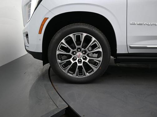 Glacier White Tricoat 2026 GMC Yukon XL Denali