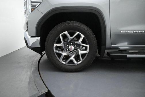 Sterling Metallic 2024 GMC Sierra 1500 SLT