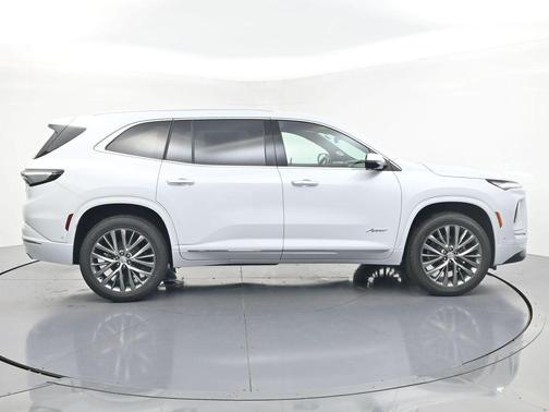 Iridescent White Tricoat 2026 Buick Enclave Avenir FWD