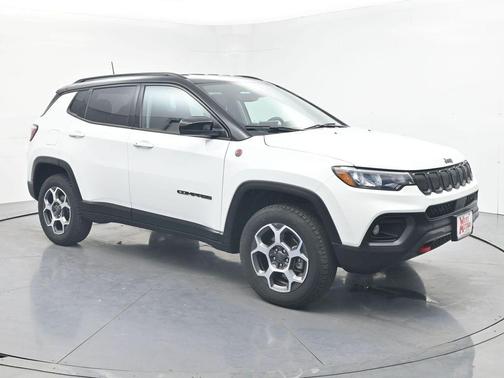 Bright White Clearcoat 2022 Jeep Compass Trailhawk