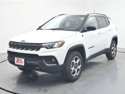 Bright White Clearcoat 2022 Jeep Compass Trailhawk