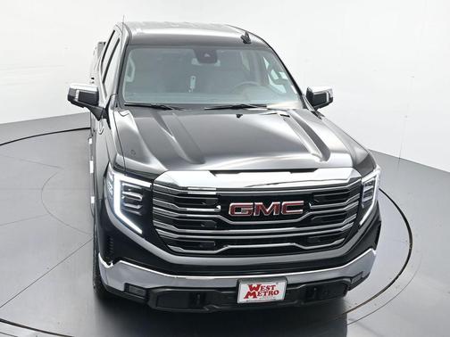 Onyx Black 2026 GMC Sierra 1500 SLT