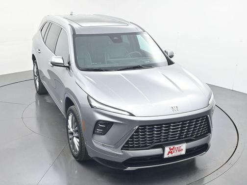 2025 Buick Enclave Avenir FWD