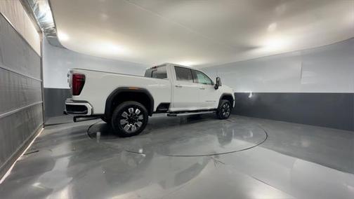 2025 GMC Sierra 3500 Denali